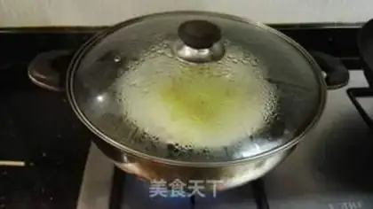 Make Wintermelon steaming poles step 1
