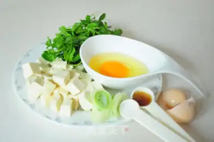 Make Soybean tofu egg soup step 0
