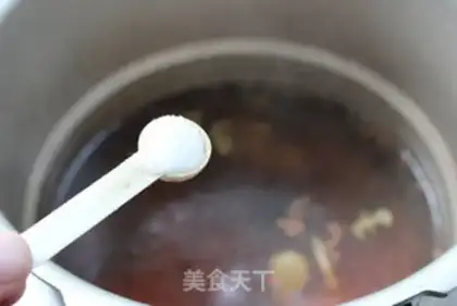 Make Sour beef noodles step 6