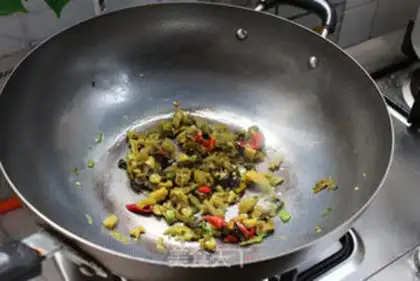 Make Sour beef noodles step 8