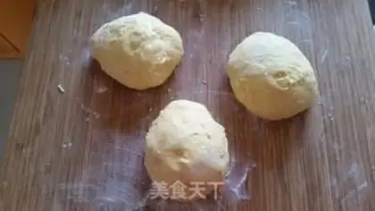 Make Potato date mashed toast step 4