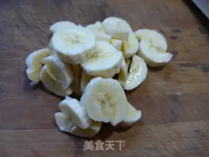 Make Banana paste oatmeal step 1