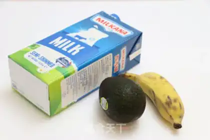 Make Butter banana shake step 0