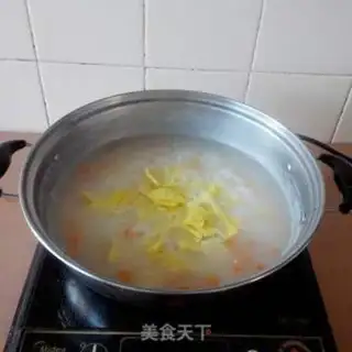 Make Carrot egg porridge step 5
