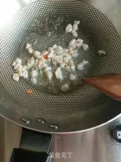 Make Five-coloured cashew nut chicken step 2