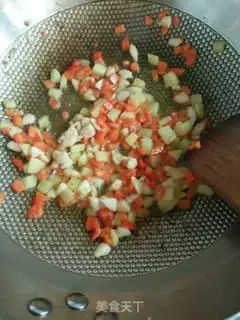 Make Five-coloured cashew nut chicken step 3