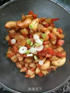 Make Five-coloured cashew nut chicken step 4