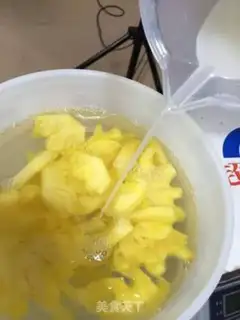 Make Pineapple yeast step 5