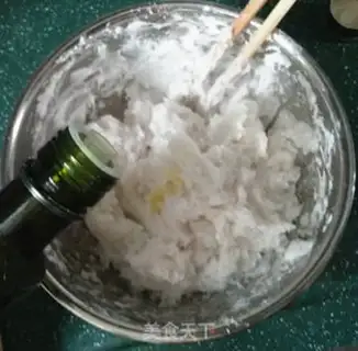 Make Crystal shrimp dumplings step 1
