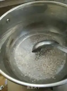Make Homemade pearl milk tea step 2