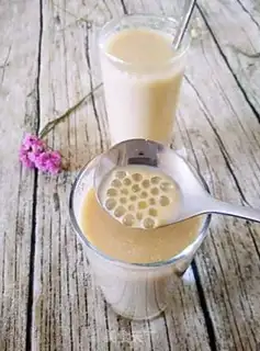Make Homemade pearl milk tea step 14