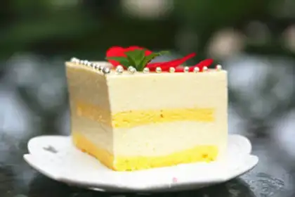 Make The durian mousse cake step 16