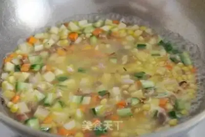 Make Red curry shrimp rice step 4