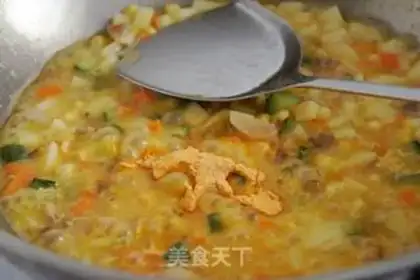 Make Red curry shrimp rice step 5