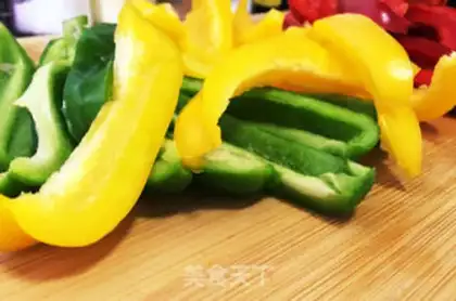 Make "Spring Wind 10 miles of pepper squid." step 4