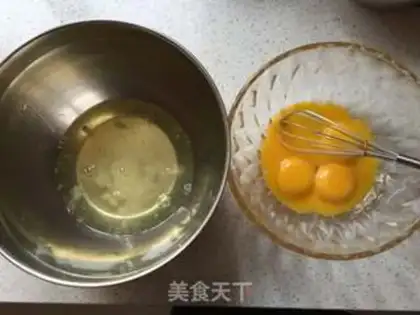 Make Little bunny cream cake step 0