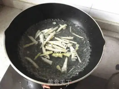 Make "Spring and sherry." step 1