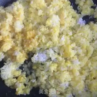 Make Pineapple rice step 4