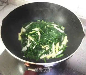 Make "Spring and sherry." step 5