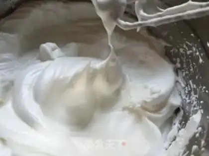 Make Little bunny cream cake step 8