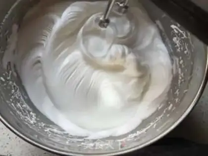 Make Little bunny cream cake step 9