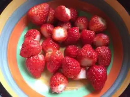 Make Little bunny cream cake step 19