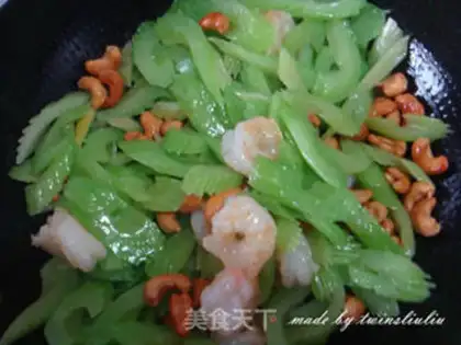 Make Celery cashew shrimp step 9