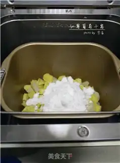 Make Red potato raisin sauce step 5