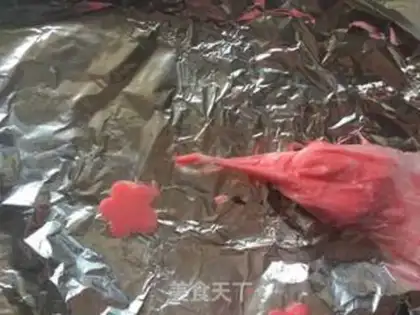Make Little bunny cream cake step 34