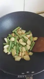 Make Potato stew step 1