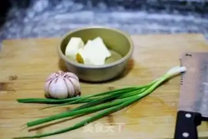 Make Garlic bread step 11