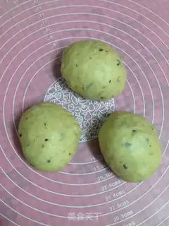 Make ♪ Jelly-dry caterpillar bread ♪ step 6