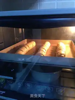 Make ♪ Jelly-dry caterpillar bread ♪ step 9