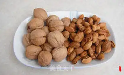 Make Almond pecan sauce step 0