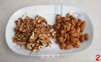 Make Almond pecan sauce step 1