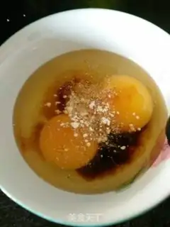Make Crab willow fried eggs step 2