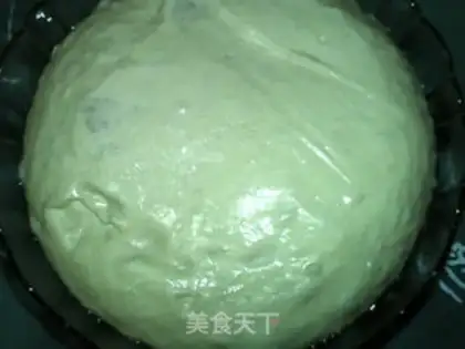 Make Pyramid onion rolls step 5