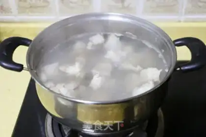 Make Roach and lamb soup step 6
