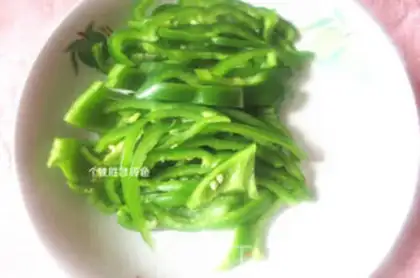 Make Pepper potato gravy step 1