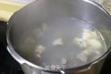 Make Roach and lamb soup step 13