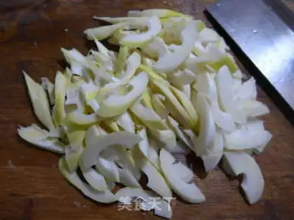 Make Garlic pork and thunder step 2