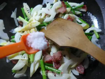 Make Garlic pork and thunder step 8
