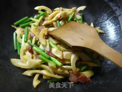 Make Garlic pork and thunder step 9