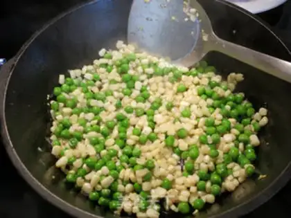 Make Beef and green beans in snow step 2