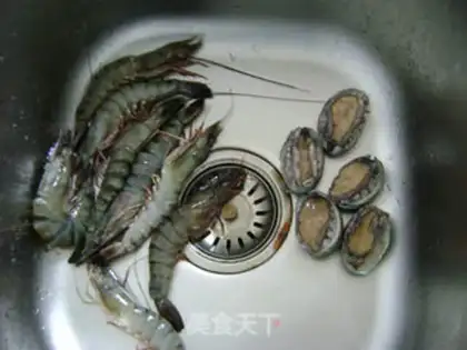Make Abalone sucking shrimp step 0