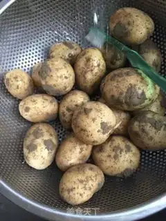 Make Pepper salt, potatoes step 0