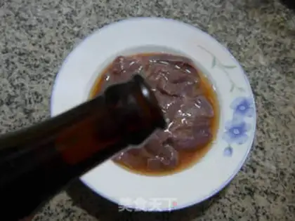 Make Piggy noodle step 1
