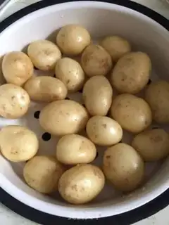 Make Pepper salt, potatoes step 2