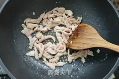 Make Shrimp rice sauce step 1