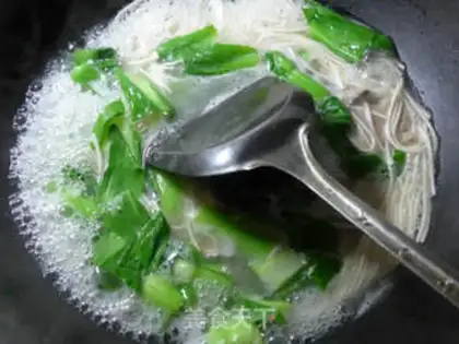 Make Piggy noodle step 7